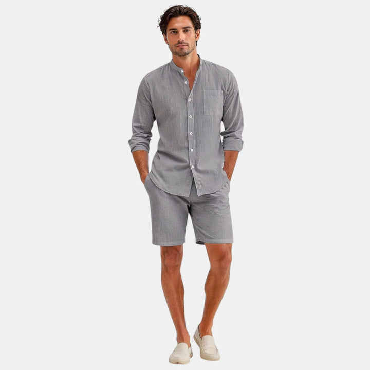 Men's long sleeve shirt and shorts set in gray textured fabric with button front closure