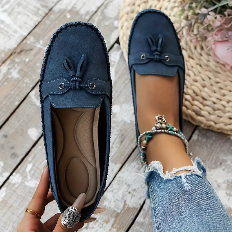 Close-up of ergonomic sole and cushioned insole in orthopedic loafer design