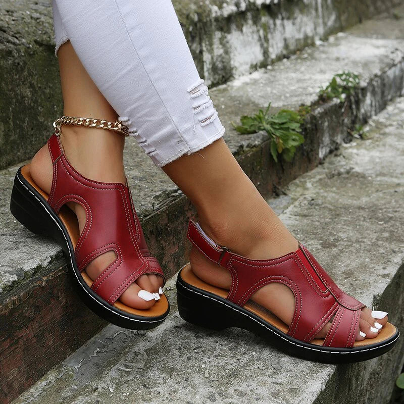 Women's orthopedic leather sandals with platform sole and supportive construction