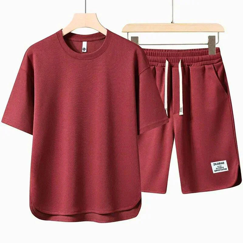 Beige relaxed fit t-shirt and shorts set with drawstring closure and side pockets